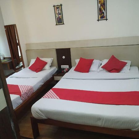 Hotel Shaurya Inn Шиллонг Экстерьер фото