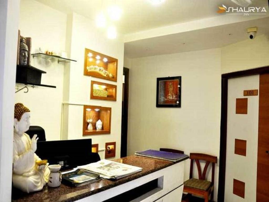Hotel Shaurya Inn Шиллонг Экстерьер фото