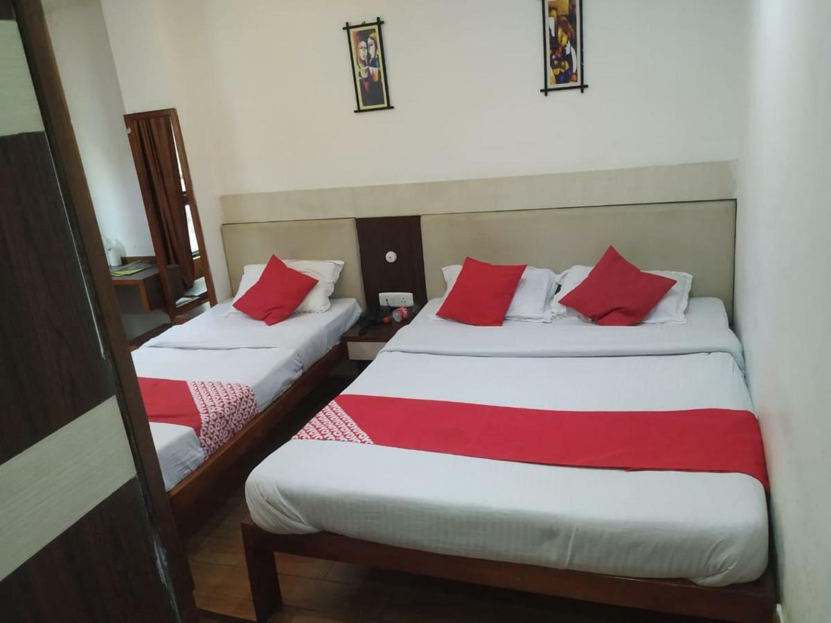 Hotel Shaurya Inn Шиллонг Экстерьер фото