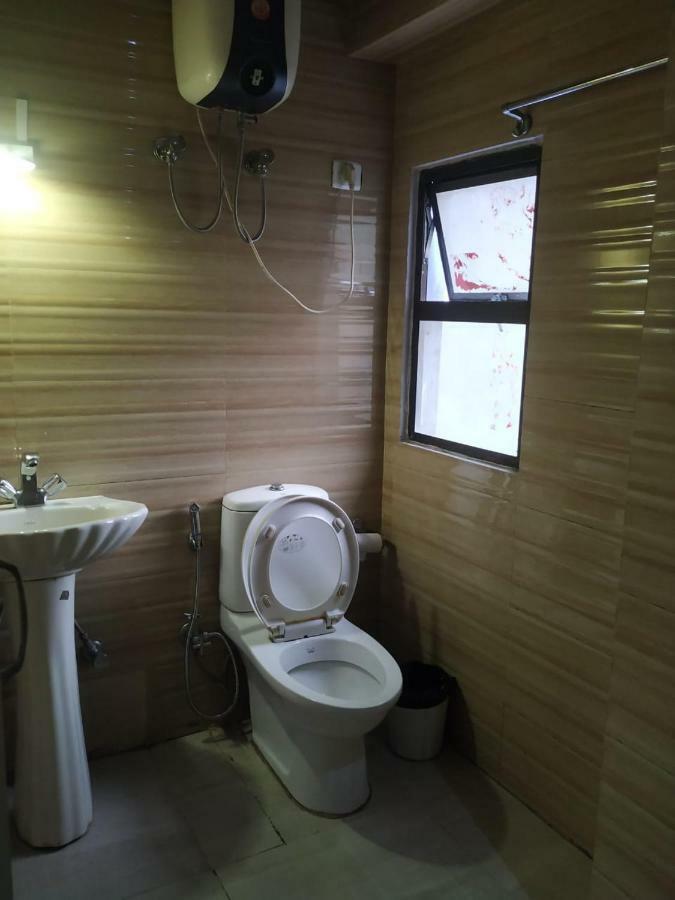 Hotel Shaurya Inn Шиллонг Экстерьер фото