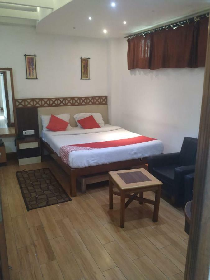 Hotel Shaurya Inn Шиллонг Экстерьер фото